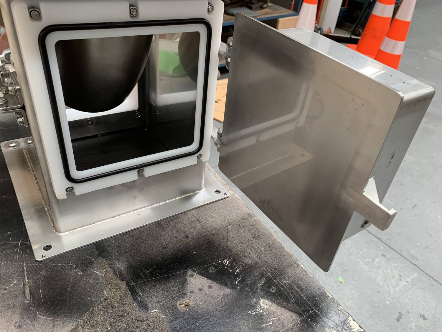 Hump & Deep Field Housed Chute Magnets 6 Chute magnet 6 scaled