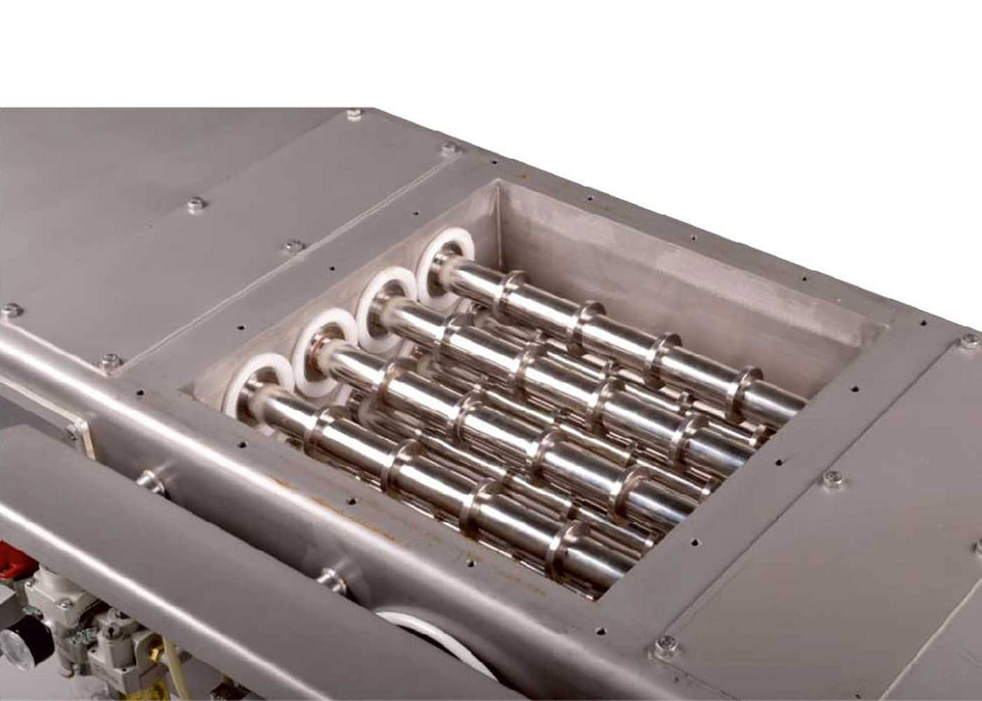 Self Cleaning Magnetic Grate 2 Self Cleaning System 1