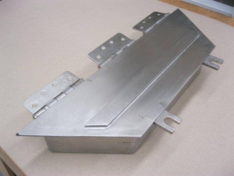 underflow plate 10