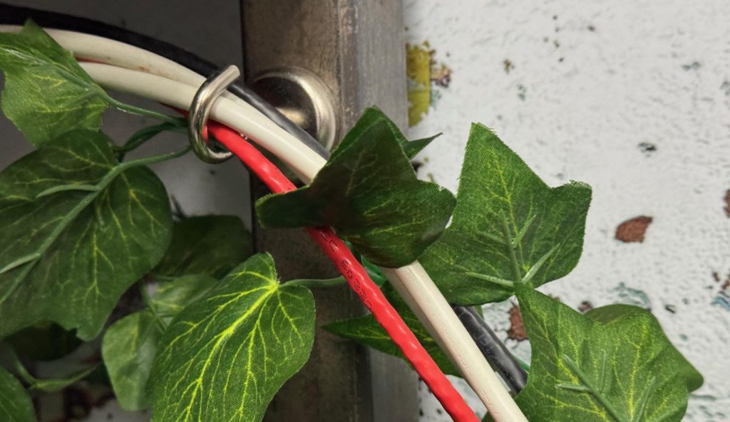 Effortless Hanging Solutions with Heavy-Duty Magnetic Hooks
